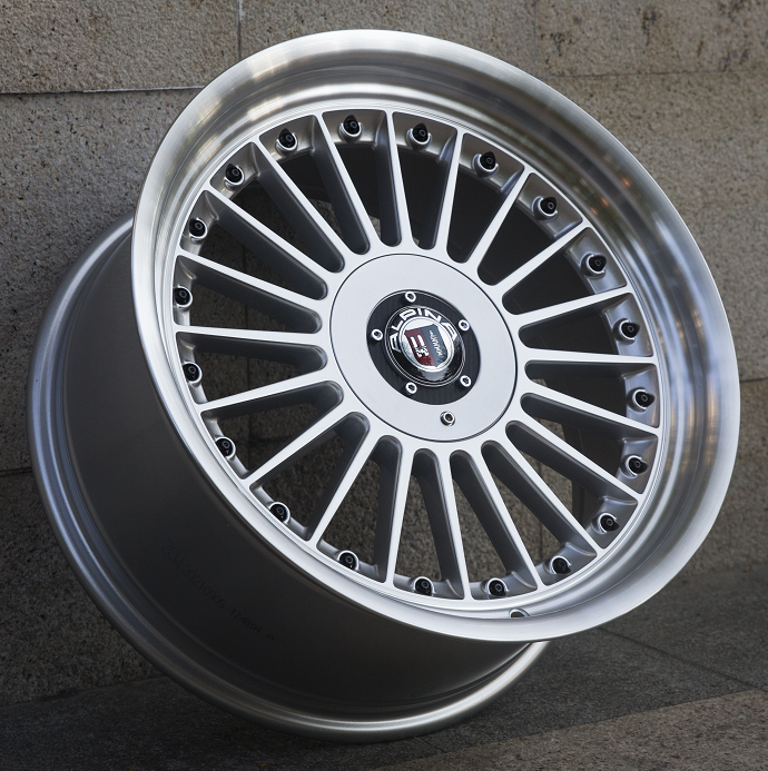 YKW7670-I-17X8.0 4X100/5X100 CB73.1 ET+20 SL
